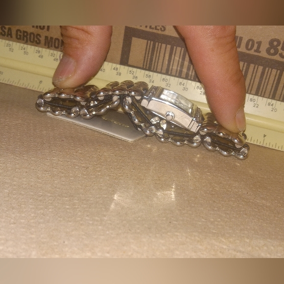 Women's stainless steel watch - Picture 3 of 4